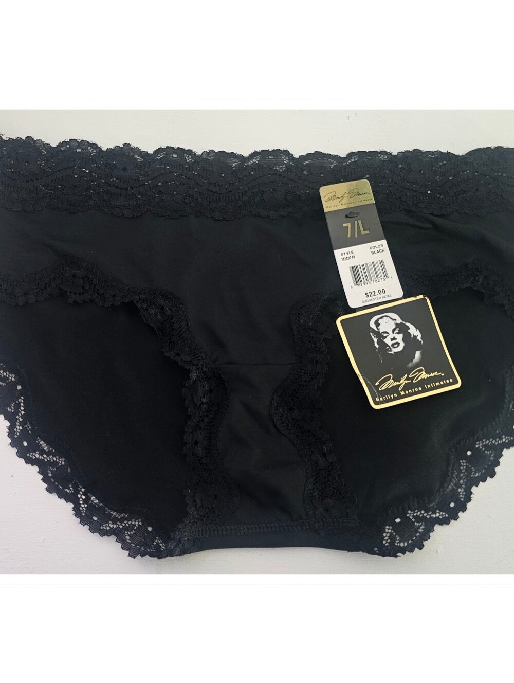 NWT Marilyn Monroe Black Lace Bikini Briefs